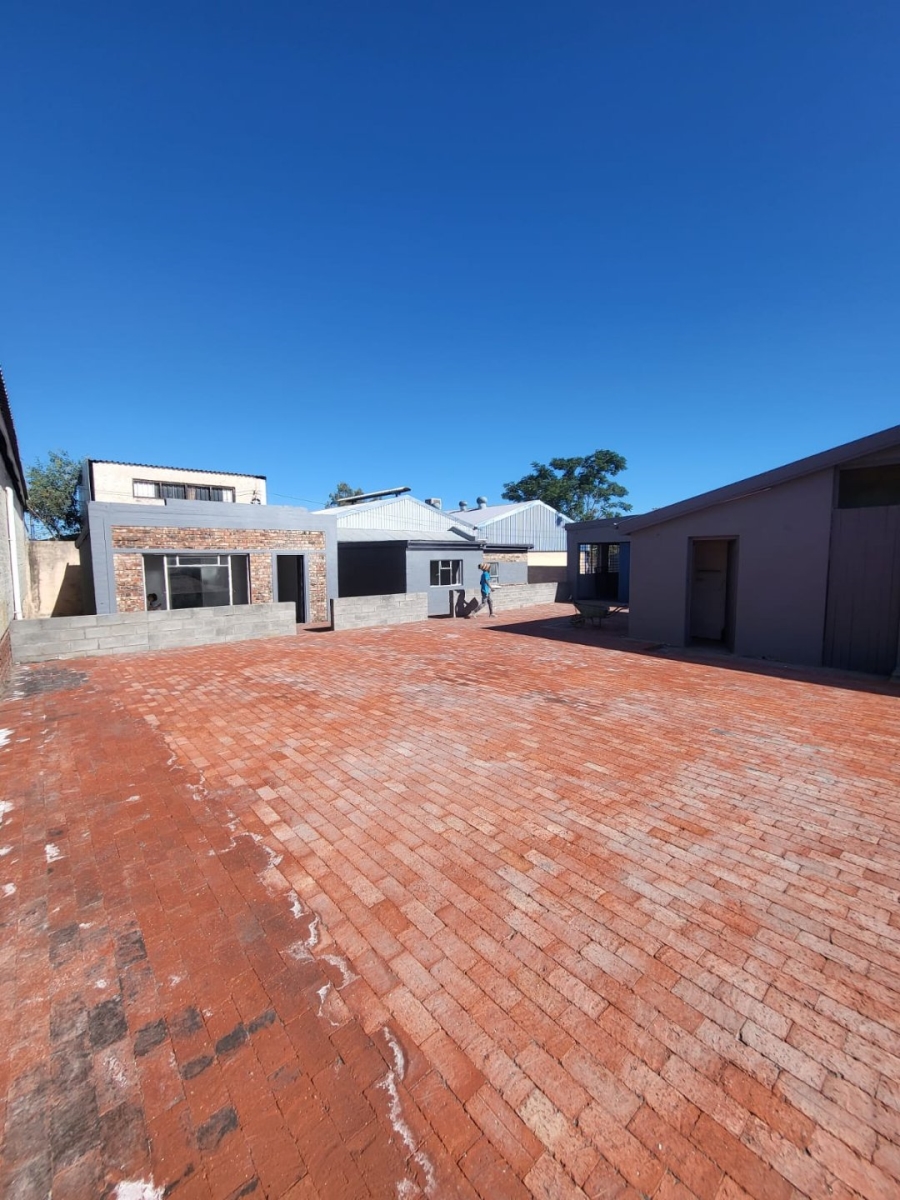  Bedroom Property for Sale in Oudtshoorn Central Western Cape